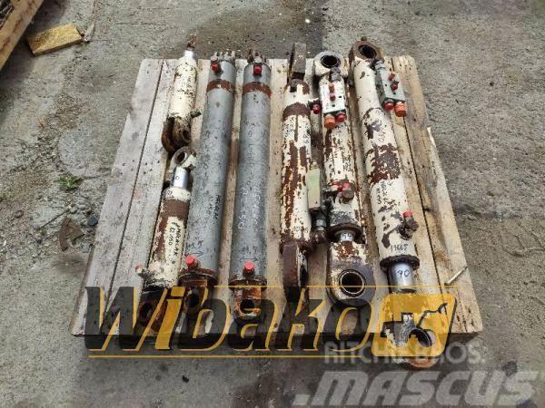 Mecalac Set of cylinders Mecalac AS150 Hidraulikos įrenginiai