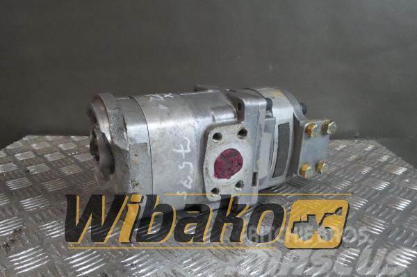 Unex Hydraulic pump Unex DH421 Kiti naudoti statybos komponentai