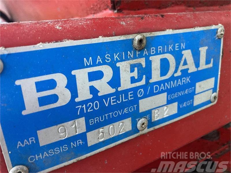 Bredal B  2 køreklar Mėšlo barstytuvai
